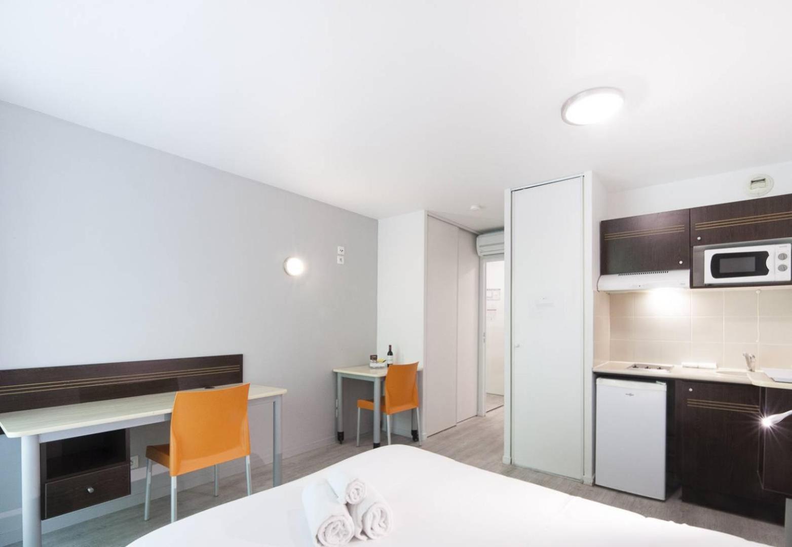 Avisseau - Studio Calme Au Coeur Du Quartier Des Chartrons Bordeaux Bagian luar foto